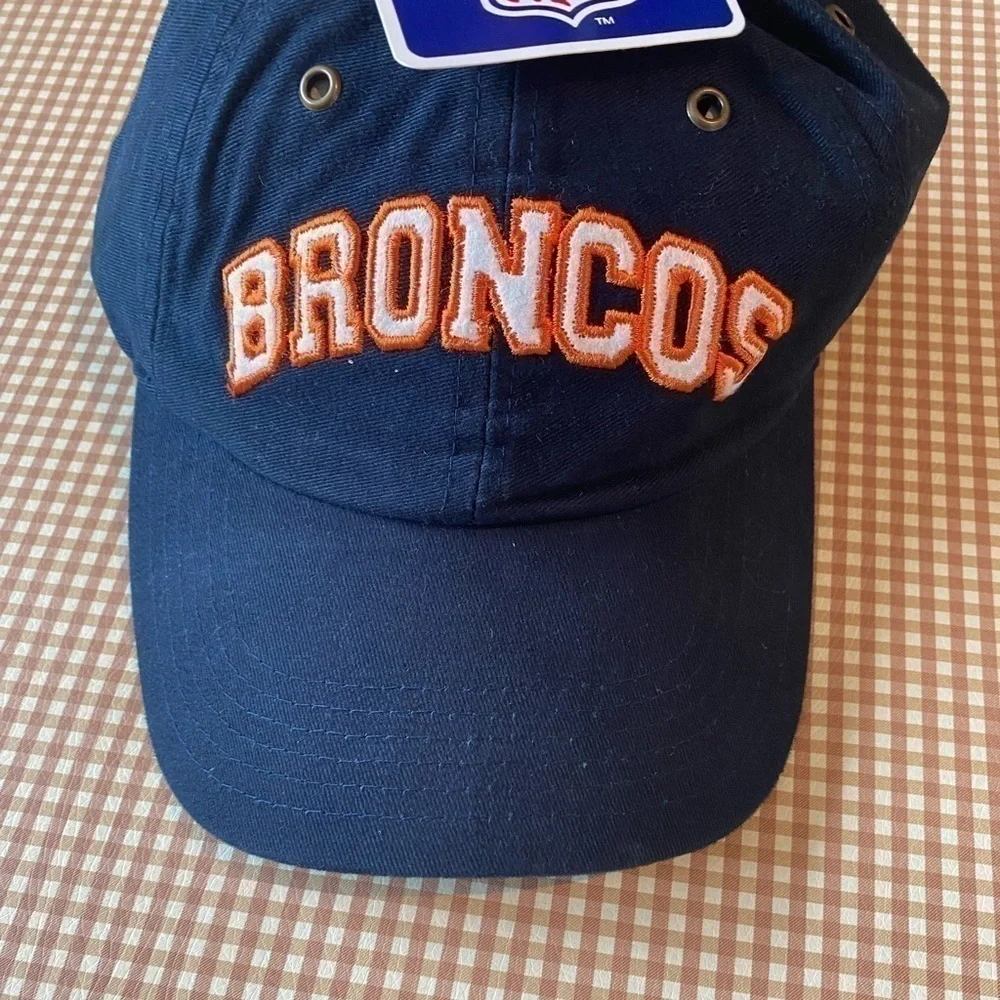 NFL‎ Denver BRONCOS HAT. NWT
